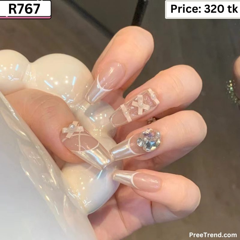Nails - R767